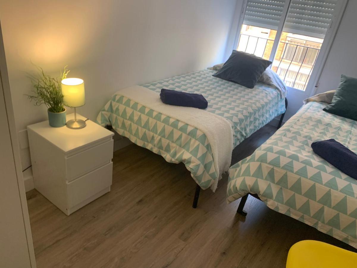 3Centro Malaga Especial Grupos Parking Gratis Apartment Exterior photo