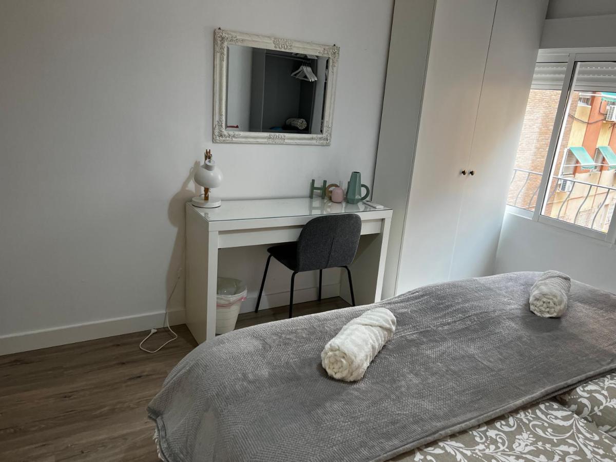3Centro Malaga Especial Grupos Parking Gratis Apartment Exterior photo